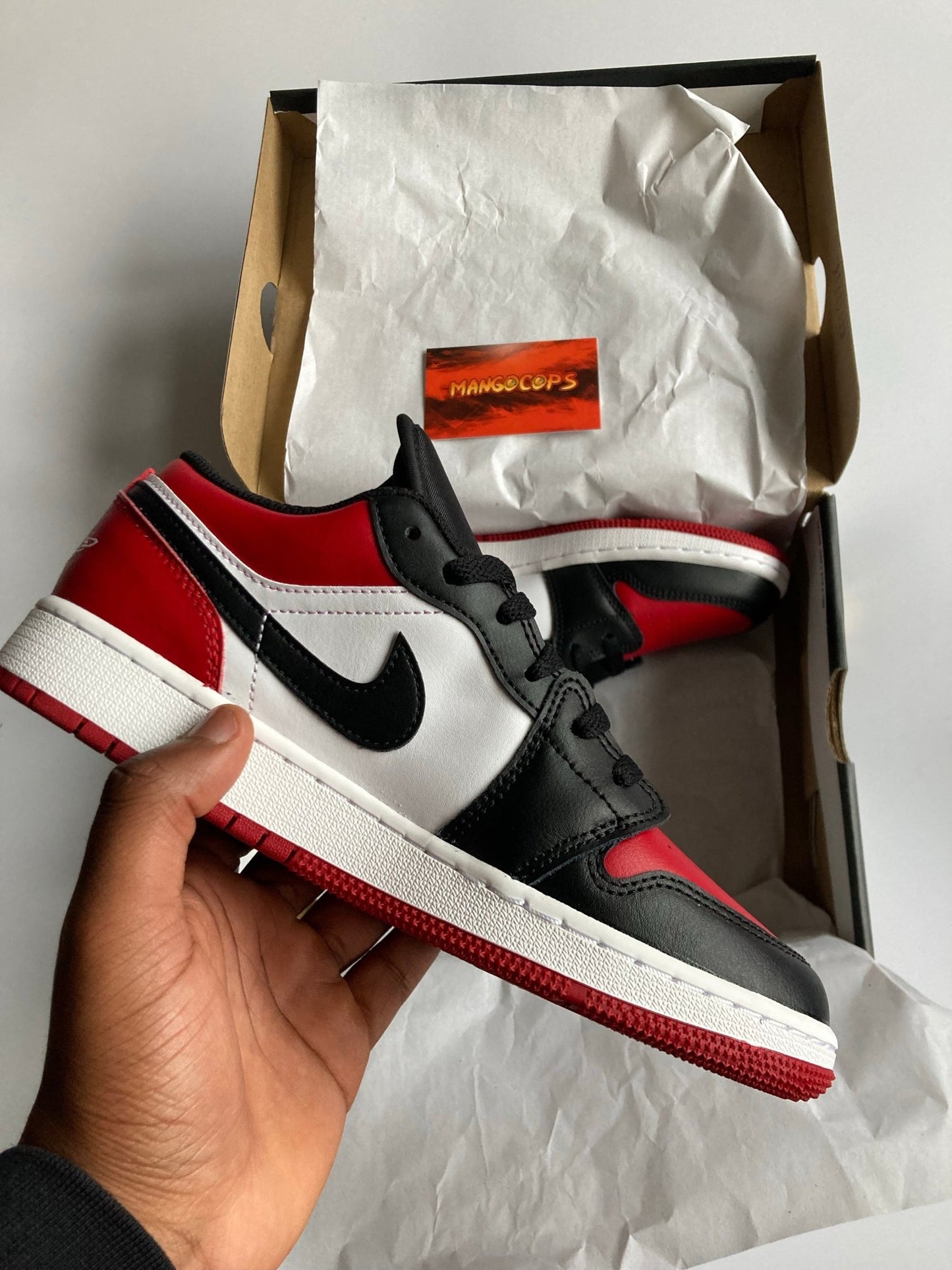 JORDAN 1 LOW BRED TOE